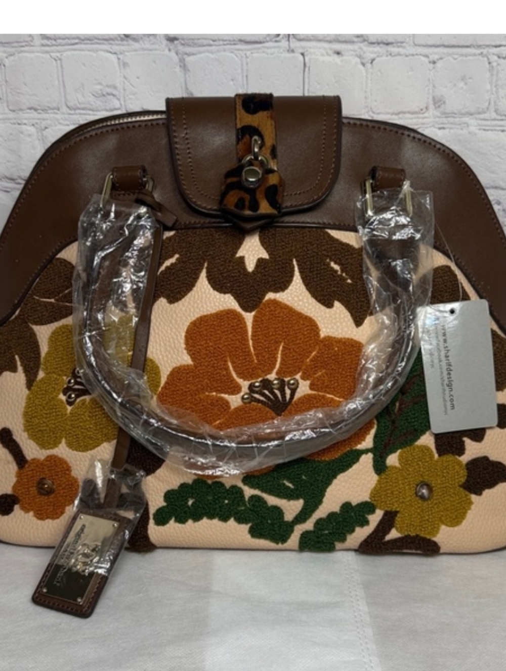 Sharif 1827 Embroidered Floral Leather Trim Decorative Calf Hair Lock w/Dustbag - Picture 3 of 16